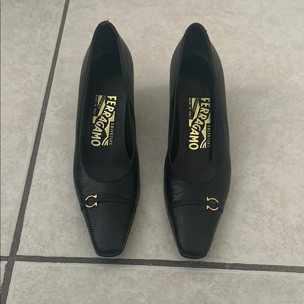 Salvatore Ferragamo Black Heels Elegant Design